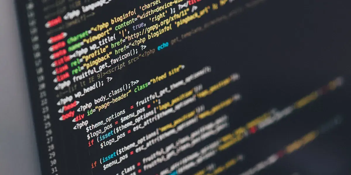 AIコードレビューツール5選を徹底比較。CodeRabbit、GitHub Copilot Code Review、PR Agent、Claude Codeの機能・料金・対応言語・CI/CD統合を表で整理し、導入手順も解説します。