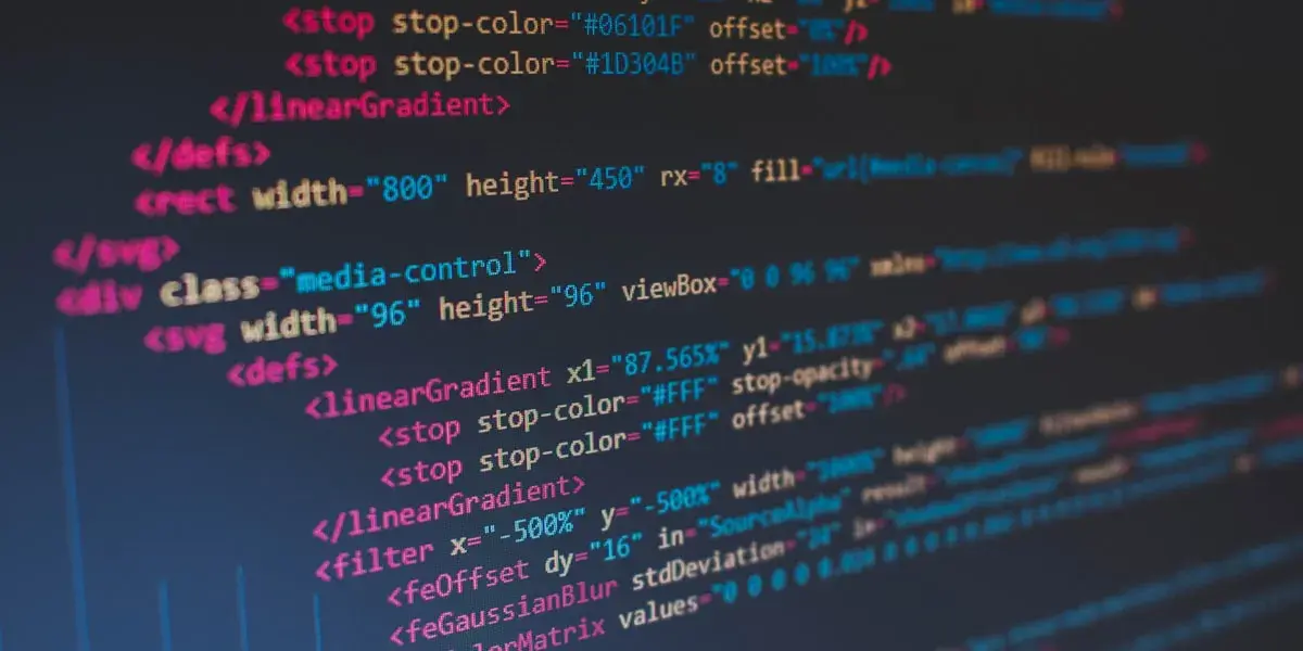 GitHub Copilot・Cursor・Clineを実務で使い込んだエンジニアが、料金・機能・使用感を徹底比較。2026年最新版のAIコーディングツール選びに役立つ実践レビューです。